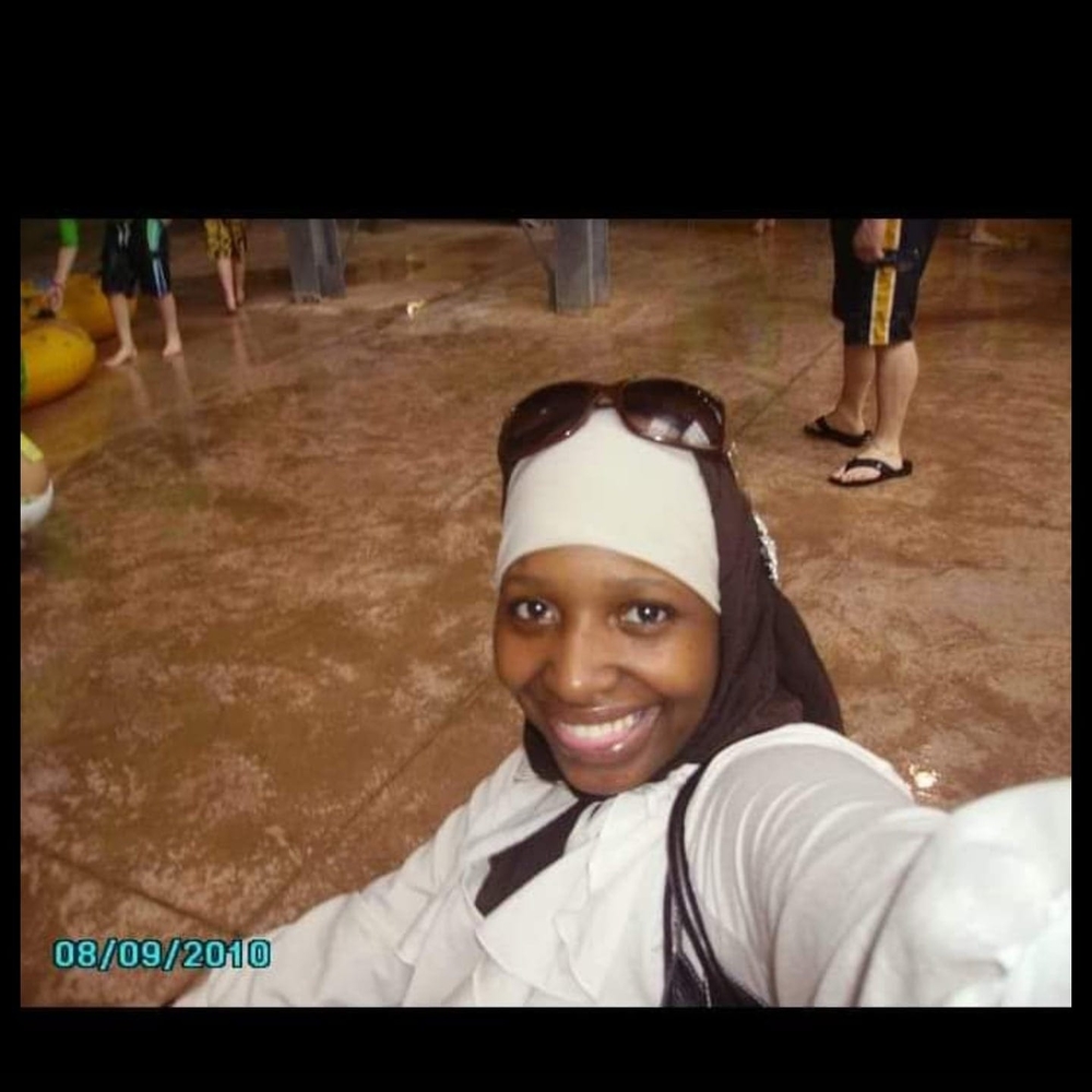 Meet your Posher, Intisar